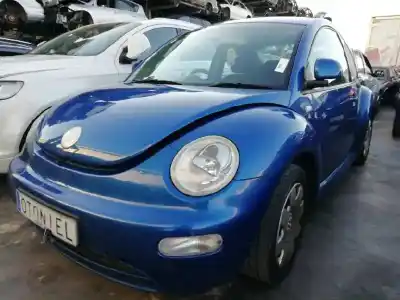 Véhicule à la ferraille volkswagen                                         new beetle (9c1/1c1)                                                                                                                                                                                                                                       1.6                                                                                                                                                                                                                                                        de l'année 2002 alimenté bfs