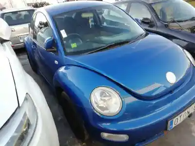 Véhicule à la ferraille volkswagen                                         new beetle (9c1/1c1)                                                                                                                                                                                                                                       1.6                                                                                                                                                                                                                                                        de l'année 2002 alimenté bfs