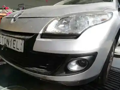 Sloopvoertuig renault megane iii berlina 5 p dynamique van het jaar 2012 aangedreven h5f a4
