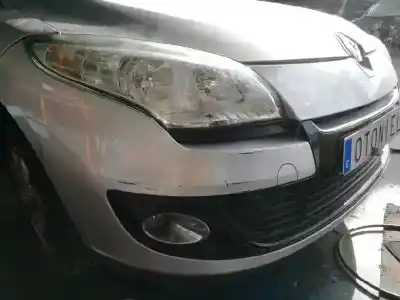Sloopvoertuig renault megane iii berlina 5 p dynamique van het jaar 2012 aangedreven h5f a4
