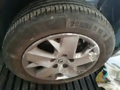 Sloopvoertuig renault megane iii berlina 5 p dynamique van het jaar 2012 aangedreven h5f a4