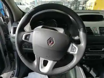 Sloopvoertuig renault megane iii berlina 5 p dynamique van het jaar 2012 aangedreven h5f a4