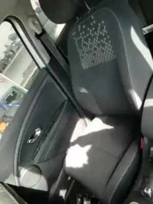 Sloopvoertuig renault megane iii berlina 5 p dynamique van het jaar 2012 aangedreven h5f a4