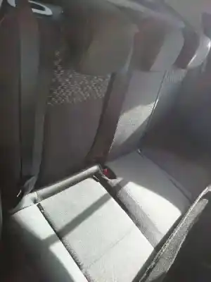 Sloopvoertuig renault megane iii berlina 5 p dynamique van het jaar 2012 aangedreven h5f a4