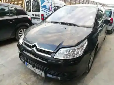 Vehicul casat citroen c4 coupe vtr plus al anului 2006 alimentat 9hy