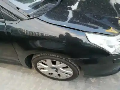 Vehicul casat citroen c4 coupe vtr plus al anului 2006 alimentat 9hy