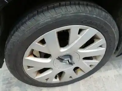 Vehicul casat citroen c4 coupe vtr plus al anului 2006 alimentat 9hy