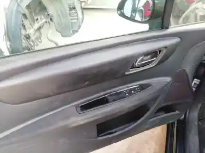 Vehicul casat citroen c4 coupe vtr plus al anului 2006 alimentat 9hy