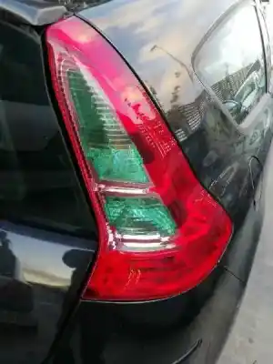 Vehicul casat citroen c4 coupe vtr plus al anului 2006 alimentat 9hy