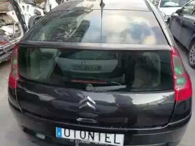 Vehicul casat citroen c4 coupe vtr plus al anului 2006 alimentat 9hy