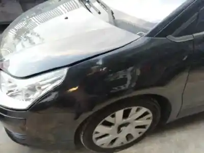 Vehicul casat citroen c4 coupe vtr plus al anului 2006 alimentat 9hy