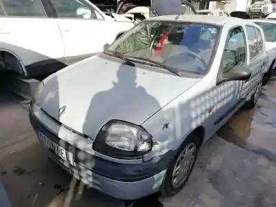 Утилизация автомобиля RENAULT CLIO II FASE I (B/CBO) 1.4 Alize 75 CV / 55 KW года 1999 питание E7J