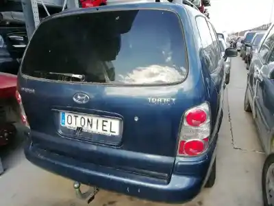 Sloopvoertuig hyundai trajet (fo) 2.0 crdi gls van het jaar 2006 aangedreven d4ea