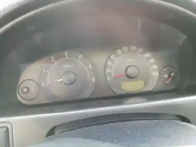 Sloopvoertuig hyundai trajet (fo) 2.0 crdi gls van het jaar 2006 aangedreven d4ea