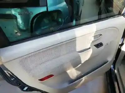 Sloopvoertuig hyundai trajet (fo) 2.0 crdi gls van het jaar 2006 aangedreven d4ea