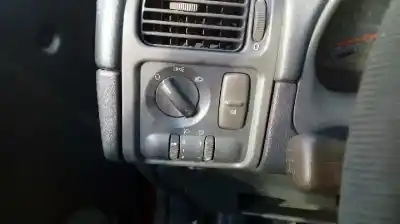 Здавання транспортного засобу volvo s40 berlina 1.6 cat року 2000 потужний b4164s2