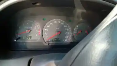 Здавання транспортного засобу volvo s40 berlina 1.6 cat року 2000 потужний b4164s2