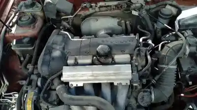 Здавання транспортного засобу volvo s40 berlina 1.6 cat року 2000 потужний b4164s2