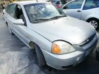Veículo de Sucata KIA RIO LS Berlina do ano 2002 alimentado A3D