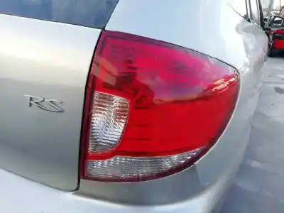 Veículo de Sucata kia rio ls berlina do ano 2002 alimentado a3d