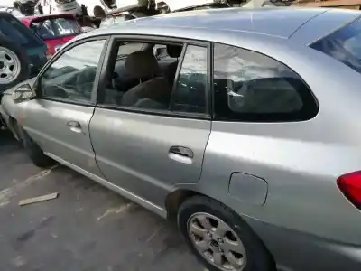 Veículo de Sucata kia rio ls berlina do ano 2002 alimentado a3d