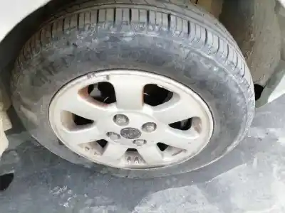 Veículo de Sucata kia rio ls berlina do ano 2002 alimentado a3d