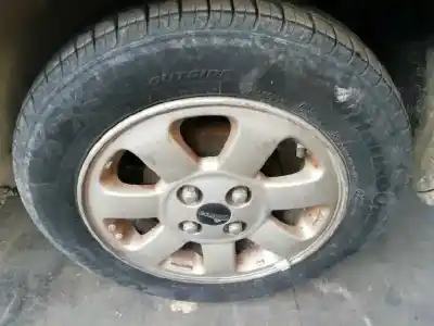 Veículo de Sucata kia rio ls berlina do ano 2002 alimentado a3d