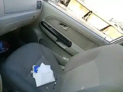 Veículo de Sucata kia rio ls berlina do ano 2002 alimentado a3d