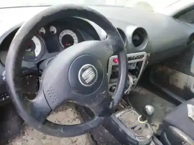 Veículo de Sucata seat ibiza iii (6l1) 1.9 sdi do ano 2002 alimentado asy