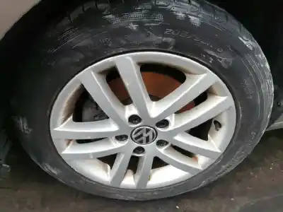 Scrapping Vehicle volkswagen touran (1t3) highline of the year 2011 powered cayc