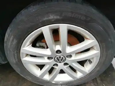 Scrapping Vehicle volkswagen touran (1t3) highline of the year 2011 powered cayc