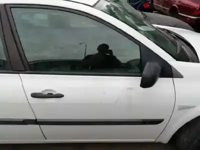 Здавання транспортного засобу renault megane ii berlina 5p confort authentique року 2004 потужний k9k d7