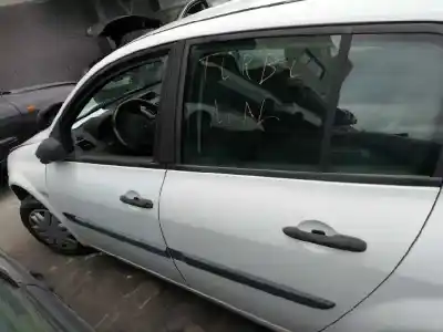 Здавання транспортного засобу renault megane ii berlina 5p confort authentique року 2004 потужний k9k d7