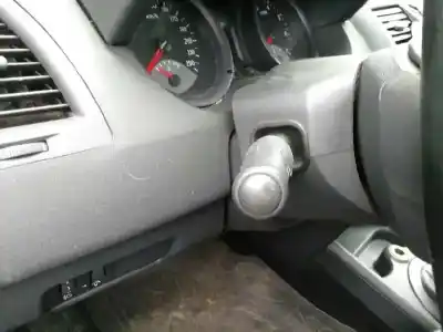 Здавання транспортного засобу renault megane ii berlina 5p confort authentique року 2004 потужний k9k d7