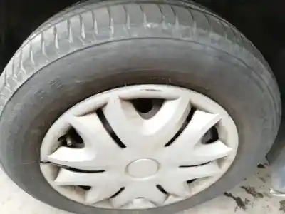 Здавання транспортного засобу renault megane ii berlina 5p confort authentique року 2004 потужний k9k d7