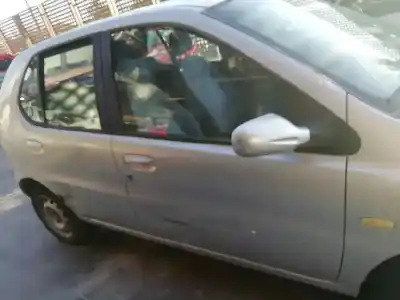 Vehicul casat tata indica mat/6 al anului 2004 alimentat 