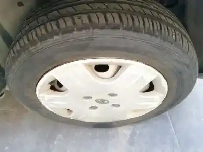 Vehicul casat tata indica mat/6 al anului 2004 alimentat 