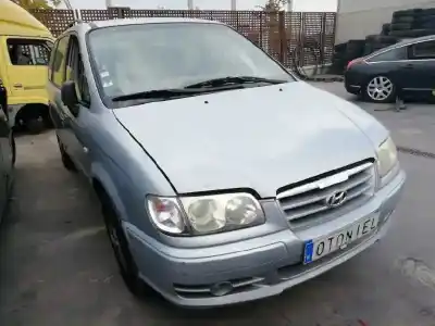 Sloopvoertuig hyundai trajet (fo) 2.0 crdi gls van het jaar 2005 aangedreven d4ea