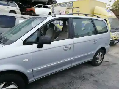 Sloopvoertuig hyundai trajet (fo) 2.0 crdi gls van het jaar 2005 aangedreven d4ea