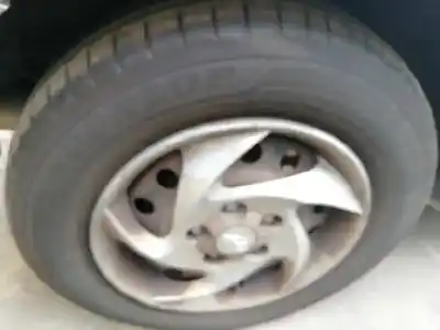 Sloopvoertuig hyundai trajet (fo) 2.0 crdi gls van het jaar 2005 aangedreven d4ea