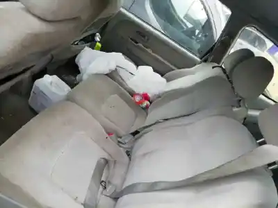 Sloopvoertuig hyundai trajet (fo) 2.0 crdi gls van het jaar 2005 aangedreven d4ea