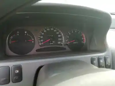 Véhicule à la ferraille kia joice 2.0 cat de l'année 2001 alimenté g4cp