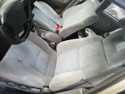 Véhicule à la ferraille kia joice 2.0 cat de l'année 2001 alimenté g4cp
