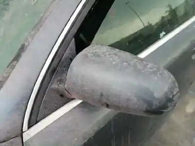 Sloopvoertuig audi a4 berlina (8e) 1.9 tdi (96kw) van het jaar 2002 aangedreven awx