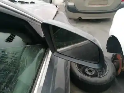 Sloopvoertuig audi a4 berlina (8e) 1.9 tdi (96kw) van het jaar 2002 aangedreven awx