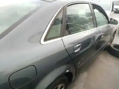 Sloopvoertuig audi a4 berlina (8e) 1.9 tdi (96kw) van het jaar 2002 aangedreven awx