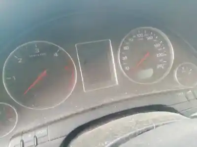 Sloopvoertuig audi a4 berlina (8e) 1.9 tdi (96kw) van het jaar 2002 aangedreven awx