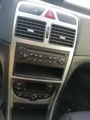 Vehicul casat peugeot 307 break / sw (s1) sw al anului 2002 alimentat 3hrhsb