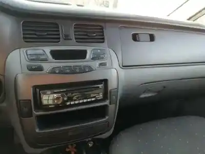 Veículo de Sucata hyundai trajet (fo) 2.0 crdi gls do ano 2003 alimentado d4ea