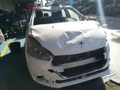 Здавання транспортного засобу peugeot 208 active року 2015 потужний bh02 bhw